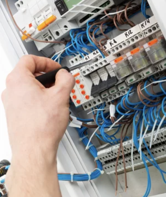 Manchester Emergency Electrician Near Me